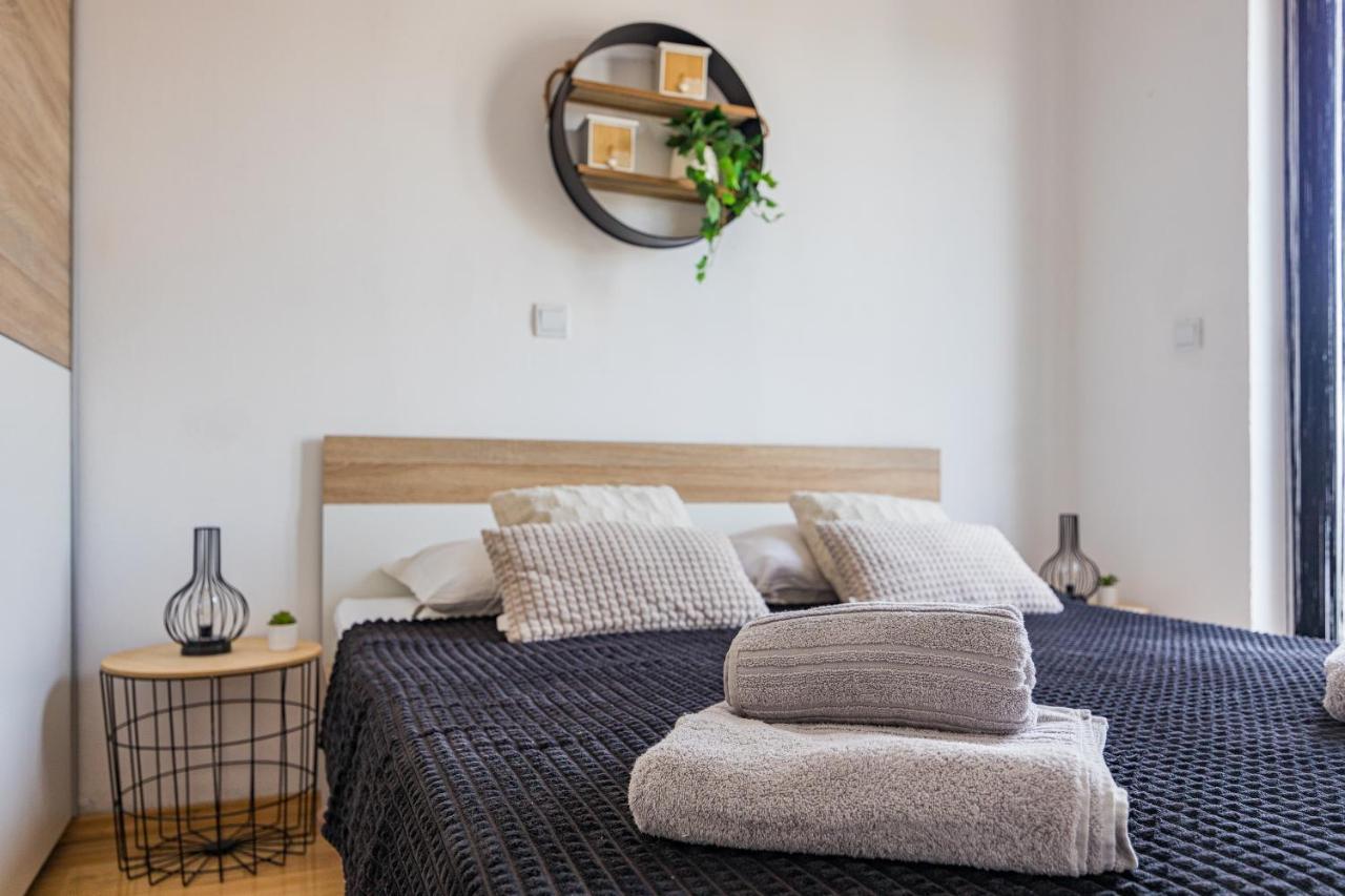 Ferienwohnung Studio Apartman Marly Pula Exterior foto