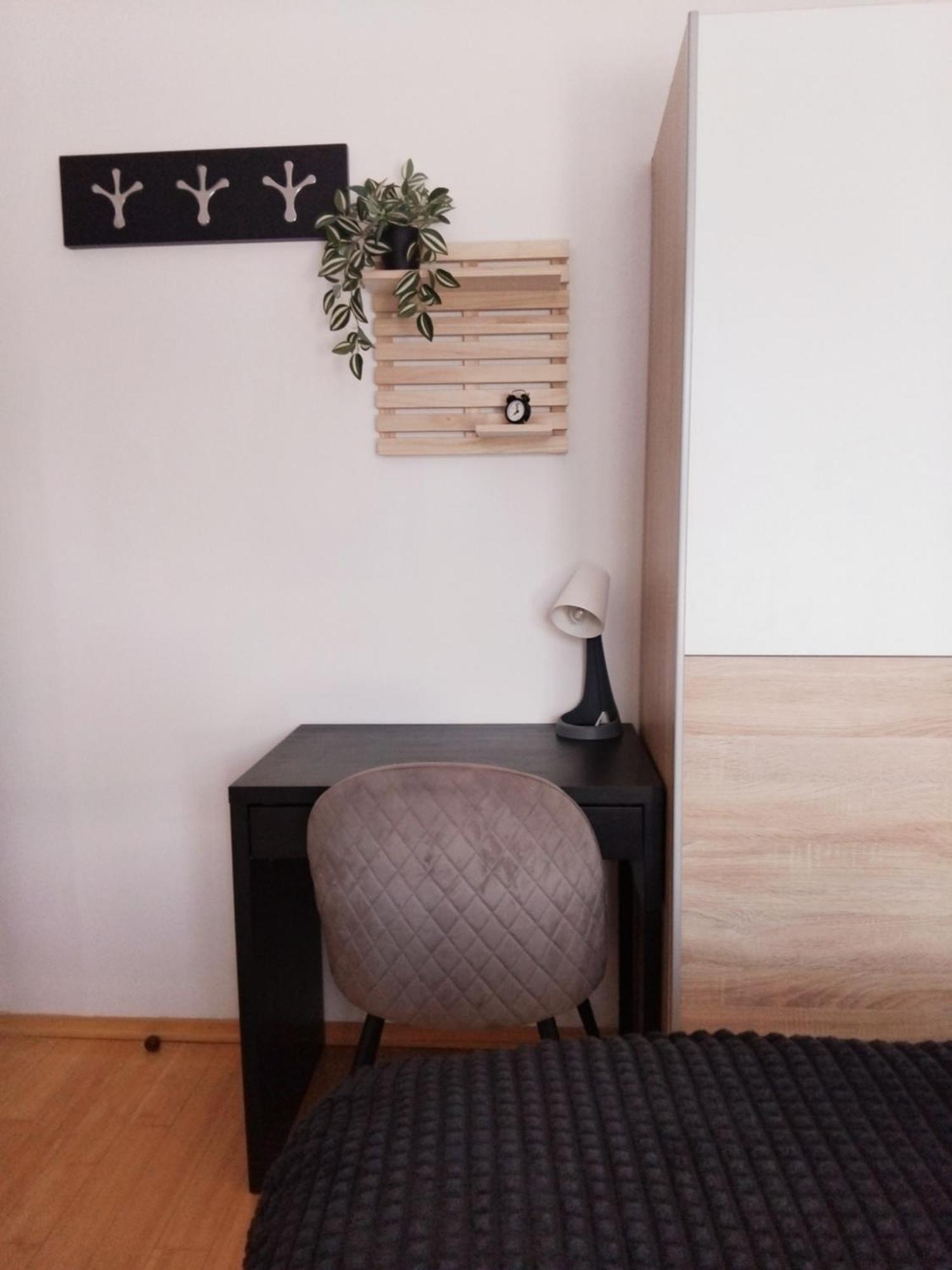 Ferienwohnung Studio Apartman Marly Pula Exterior foto